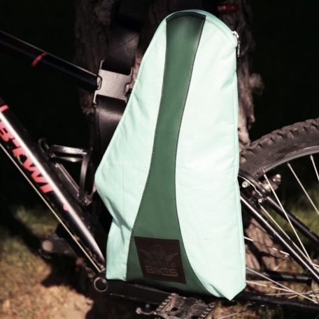 Biciklis táska/világoszöld, sötétzöld, fekete